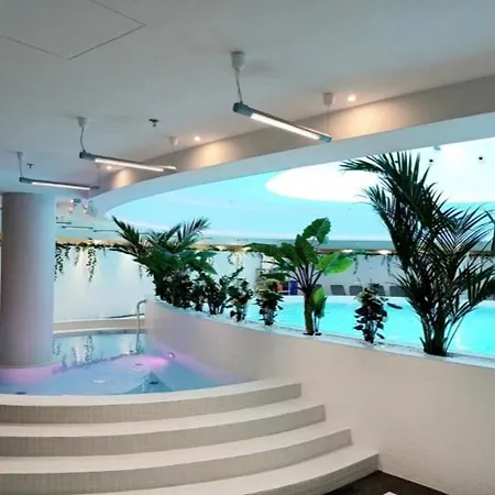 Hanza Tower Exclusive & Jacuzzi & Sauna & Pool Szczecin