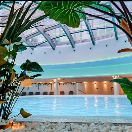 Hanza Tower Exclusive & Jacuzzi & Sauna & Pool Appartement